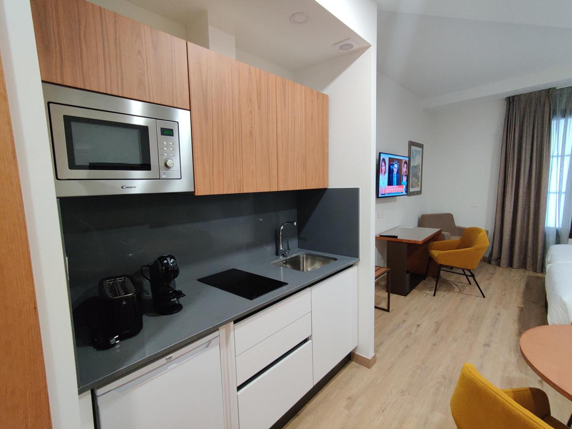 Torreluz Suites Алмерия Екстериор снимка
