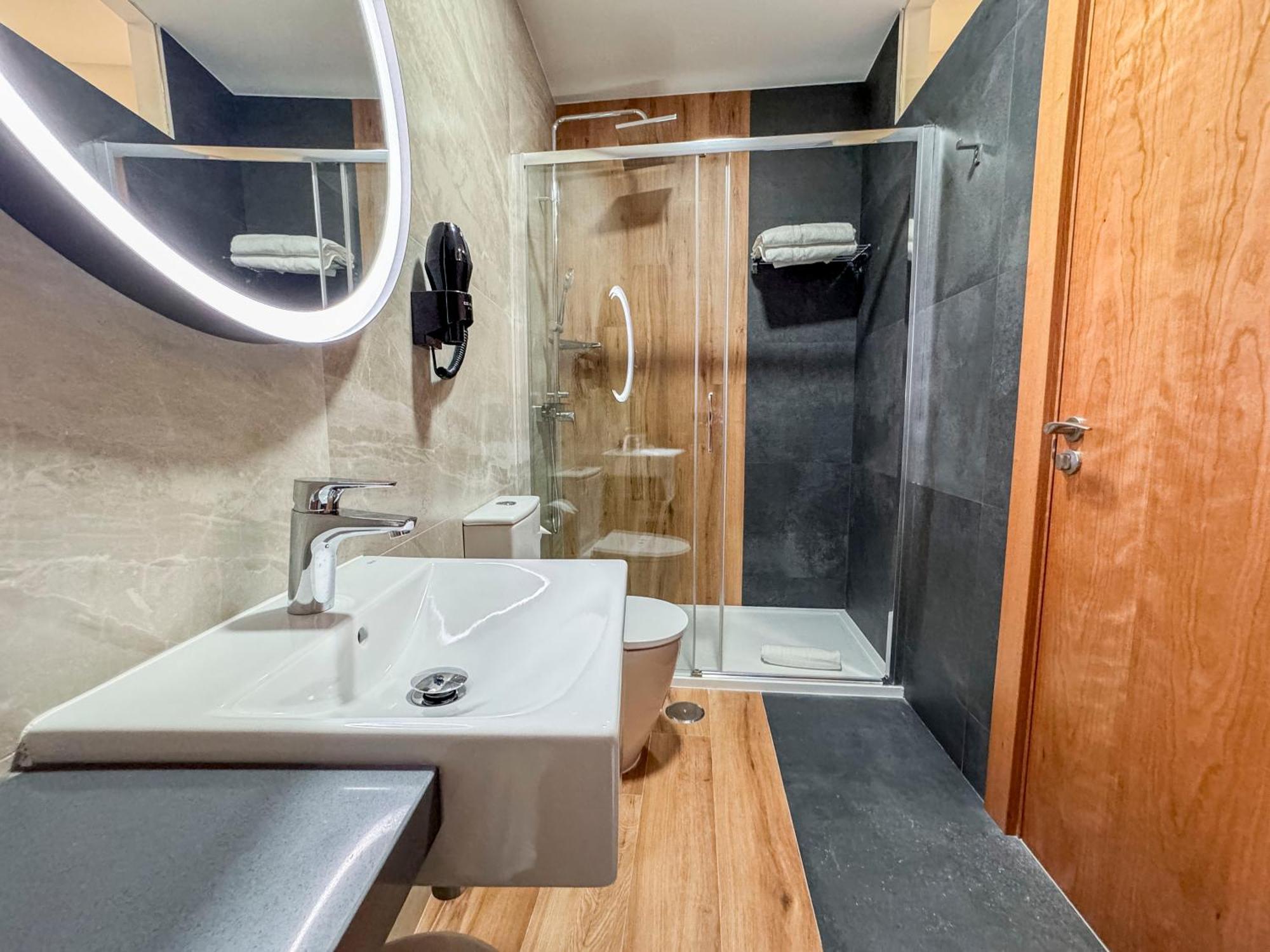 Torreluz Suites Алмерия Екстериор снимка